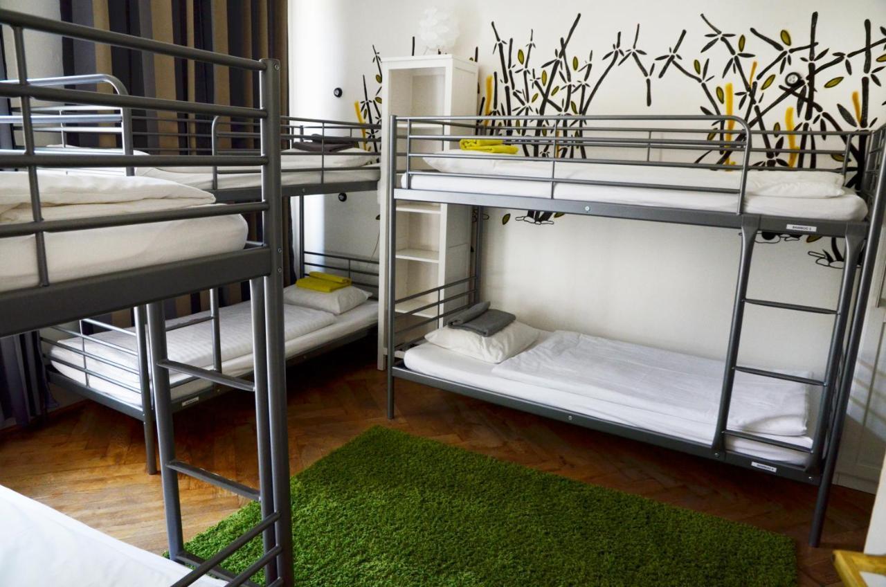 Hostel The Republic Garden Praha Exteriér fotografie
