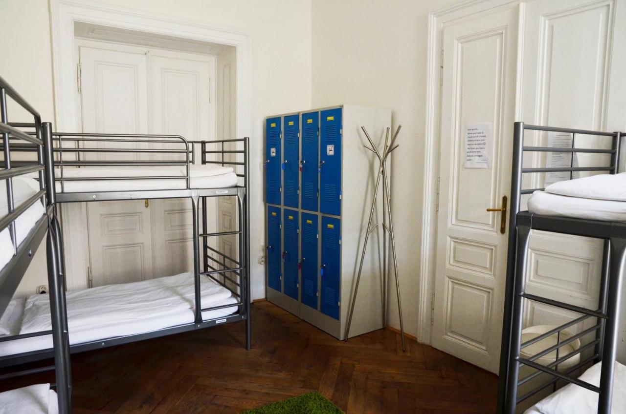 Hostel The Republic Garden Praha Exteriér fotografie