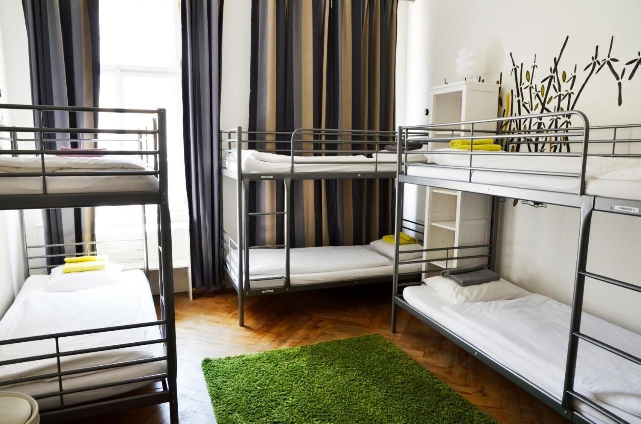 Hostel The Republic Garden Praha Exteriér fotografie