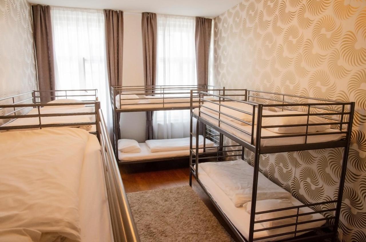 Hostel The Republic Garden Praha Exteriér fotografie